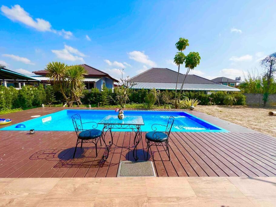 Colorful Pool Villa, Chiang Rai, Thailand Экстерьер фото