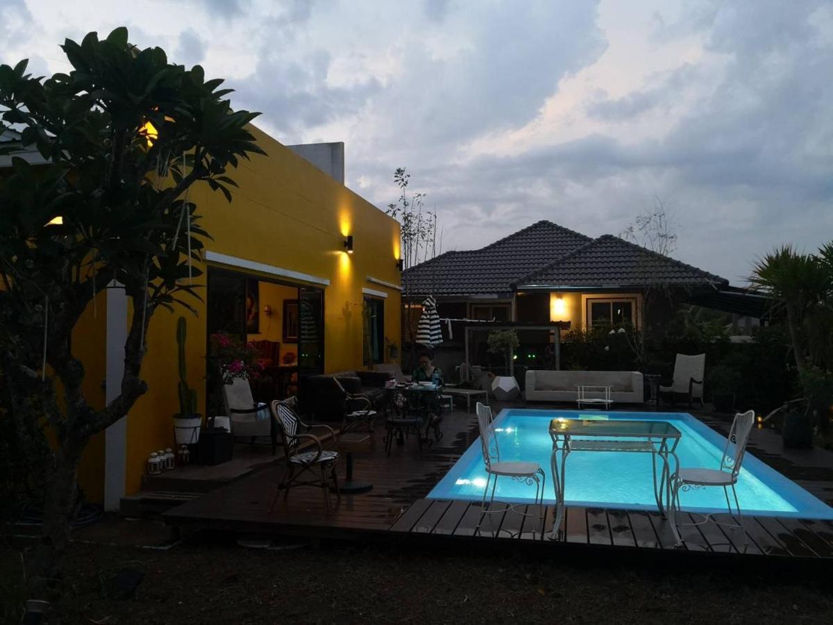 Colorful Pool Villa, Chiang Rai, Thailand Экстерьер фото